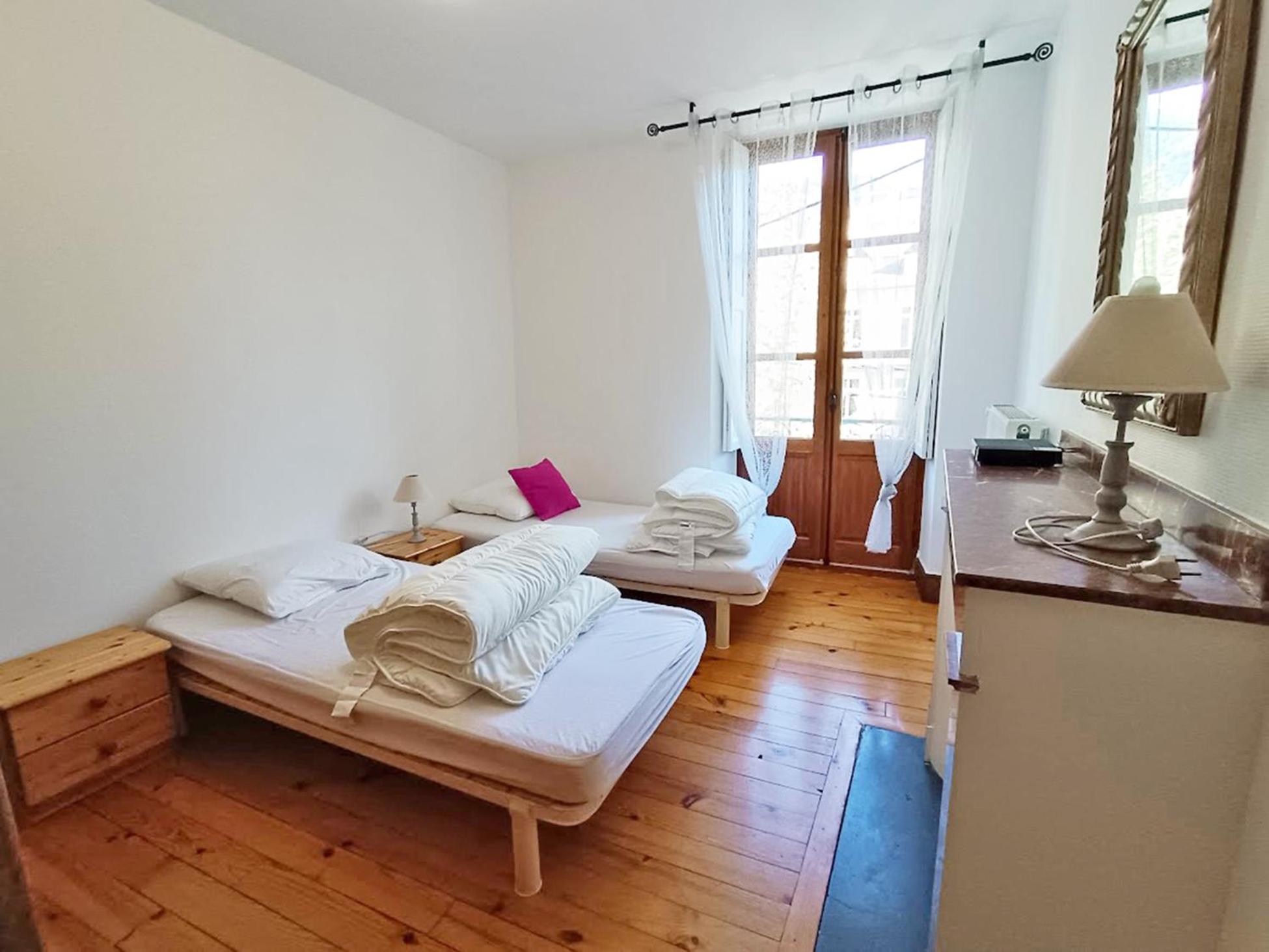 Appartement Le Petit Cerf, T3, Wifi, Cave à Bagnères-de-Luchon Extérieur photo