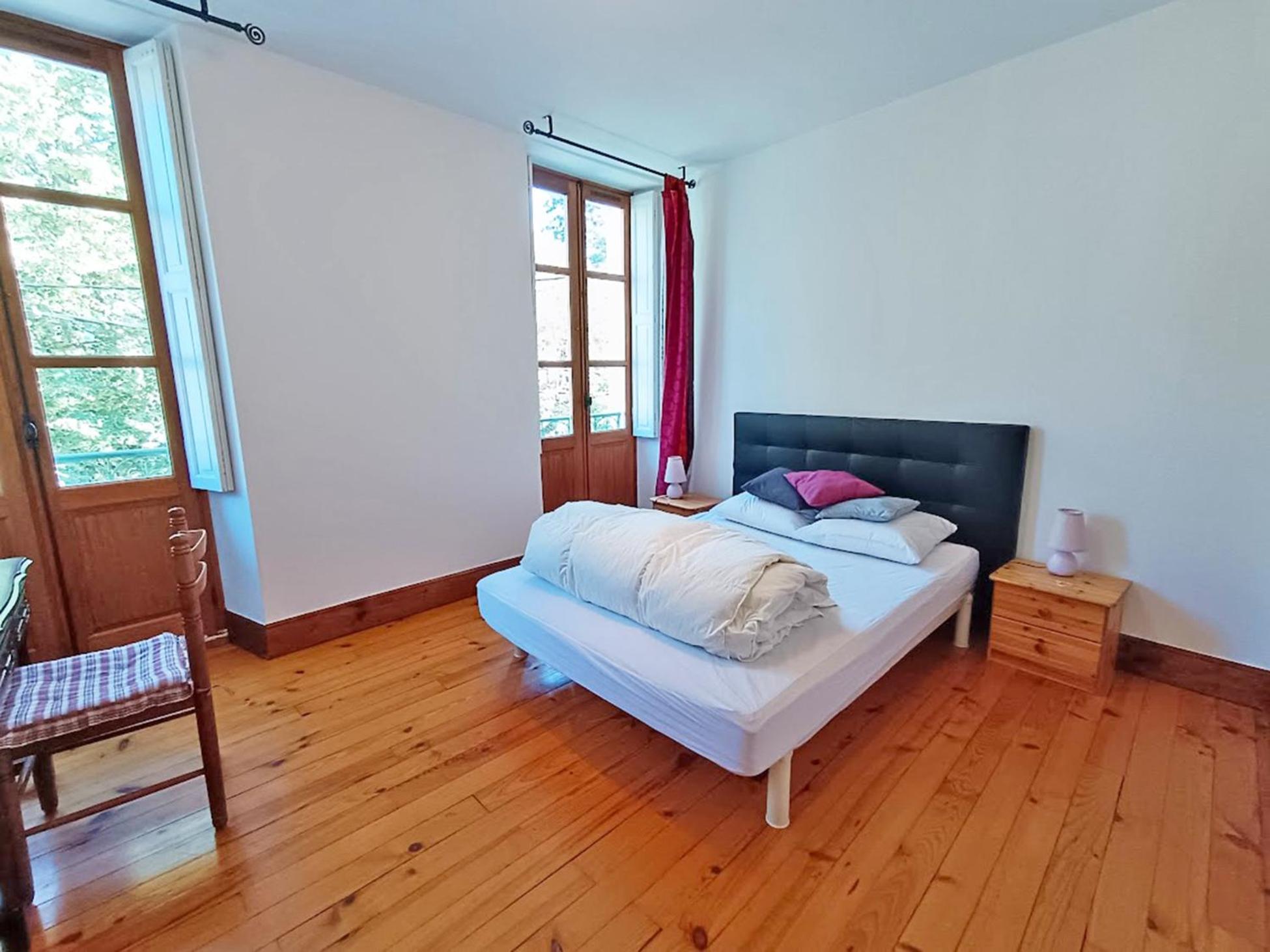 Appartement Le Petit Cerf, T3, Wifi, Cave à Bagnères-de-Luchon Extérieur photo